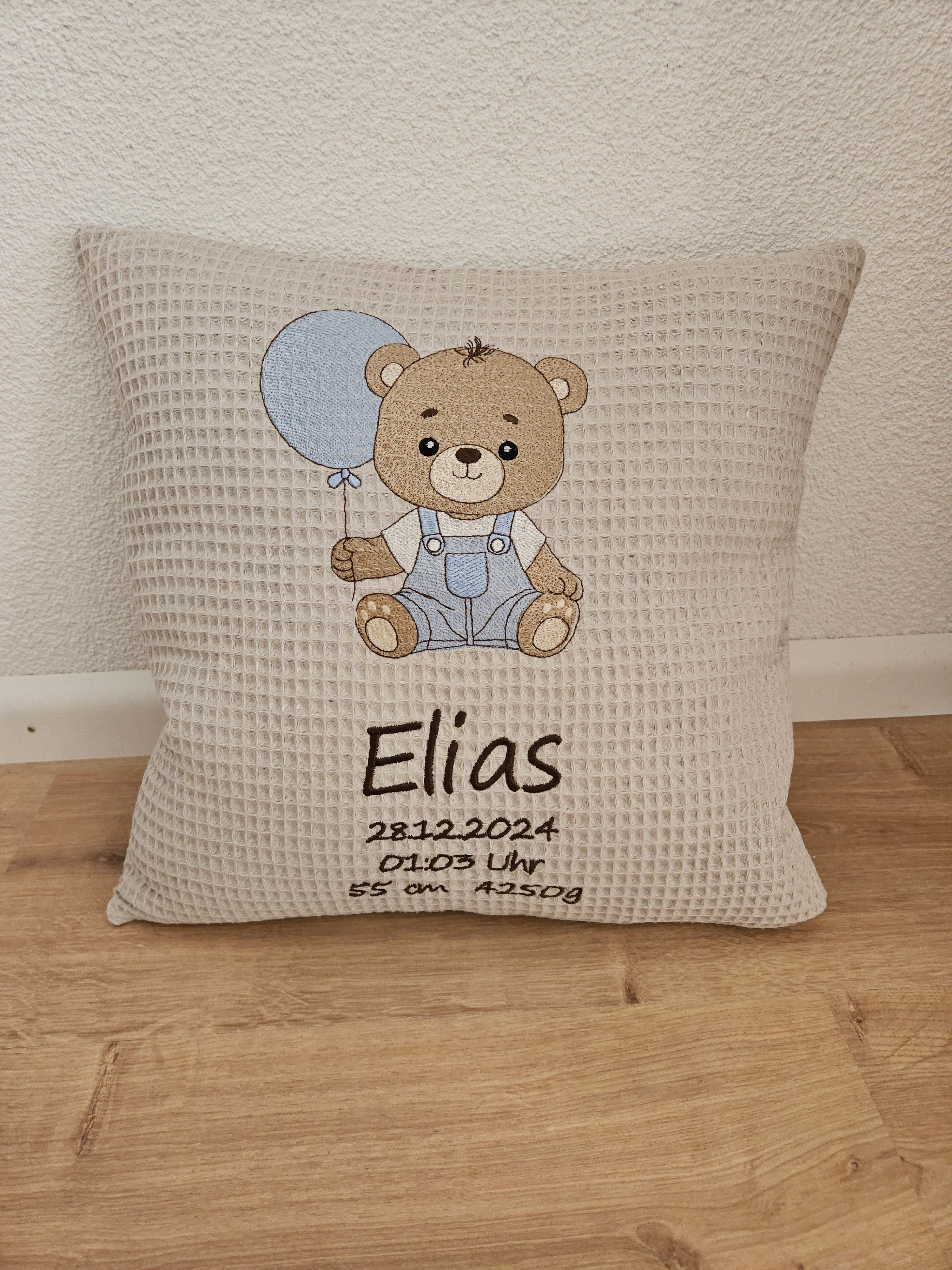 Geburtskissen "Teddybär mit Luftballon"